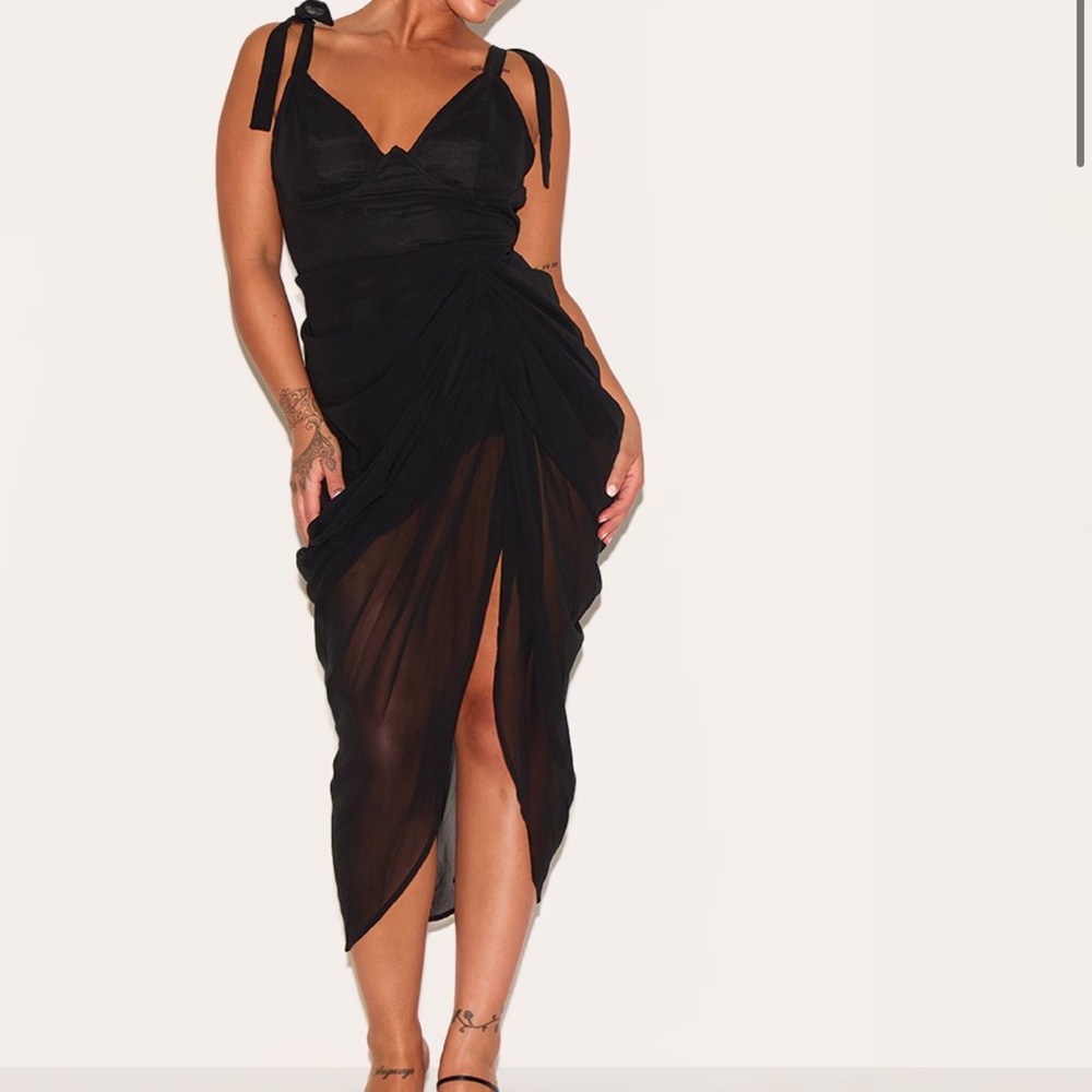 PrettyLittleThing Black Asymmetrical Ruched Midi Dress